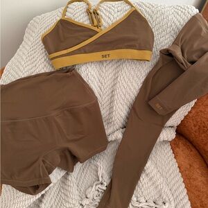 SOLD SET Active Airluxe 3pc set